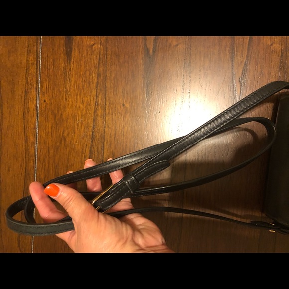 Reposhing. EUC. Authentic - Picture 7 of 7